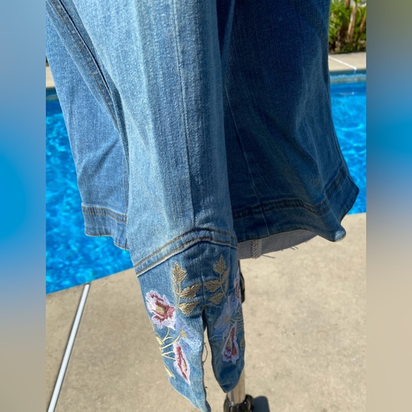 Susan Bristol NWT Embroidered Denim Jacket Size XL - Picture 3 of 8